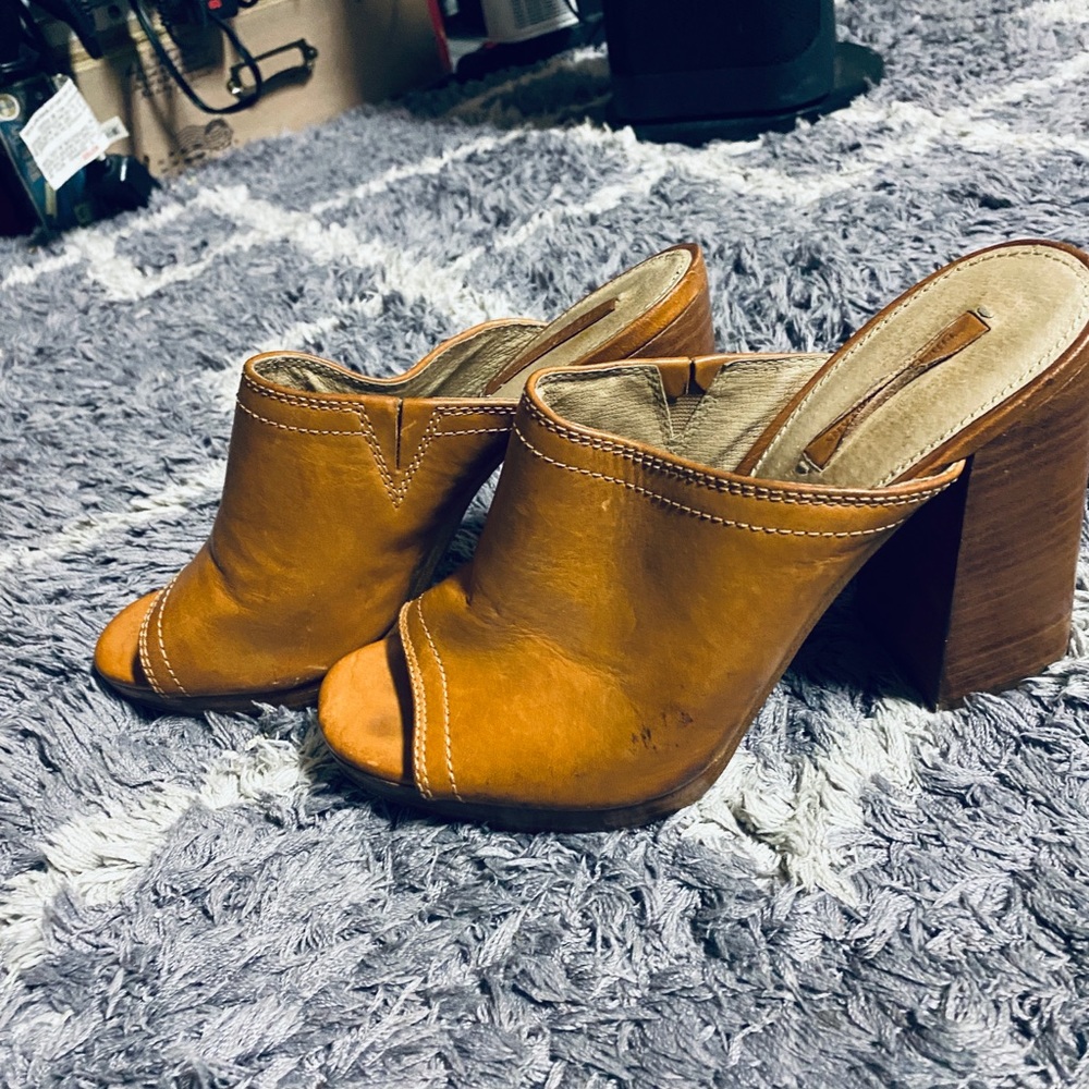 LOWEST PRICE***Frye slip on heels brown leather
